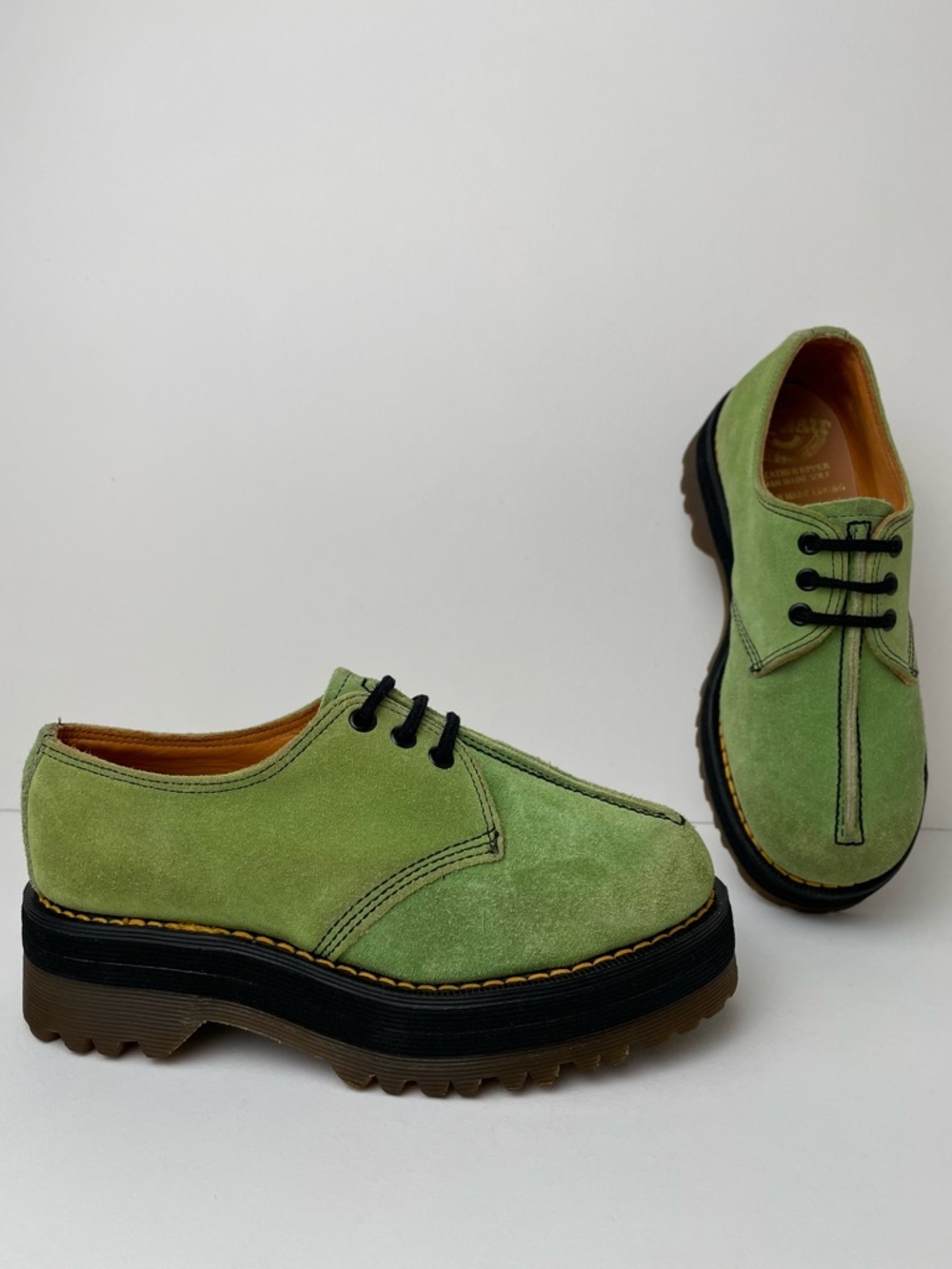 Vintage Dr. Martens England Crazy Bomb Green Suede Platform Oxfords UK 4
